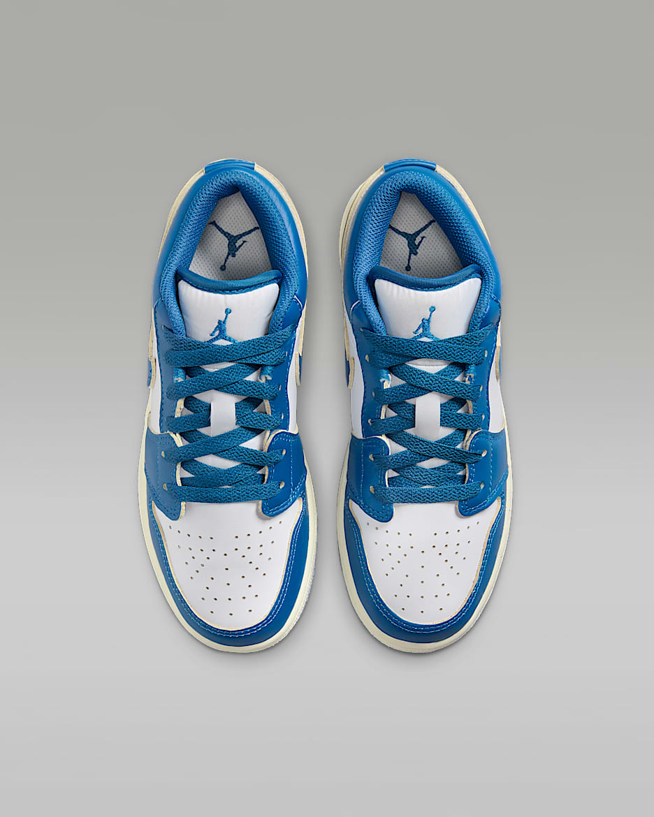 Air Jordan 1 Low SE Older Kids Shoes